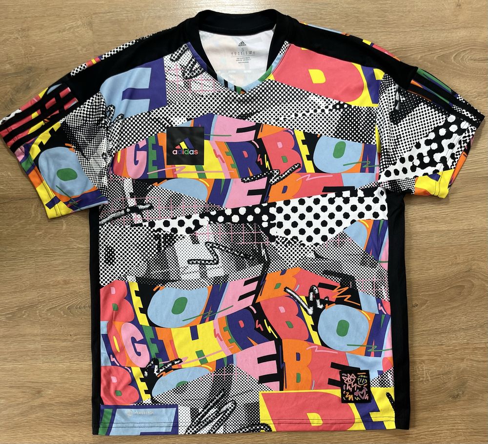 Adidas мъжка тениска размер S-M