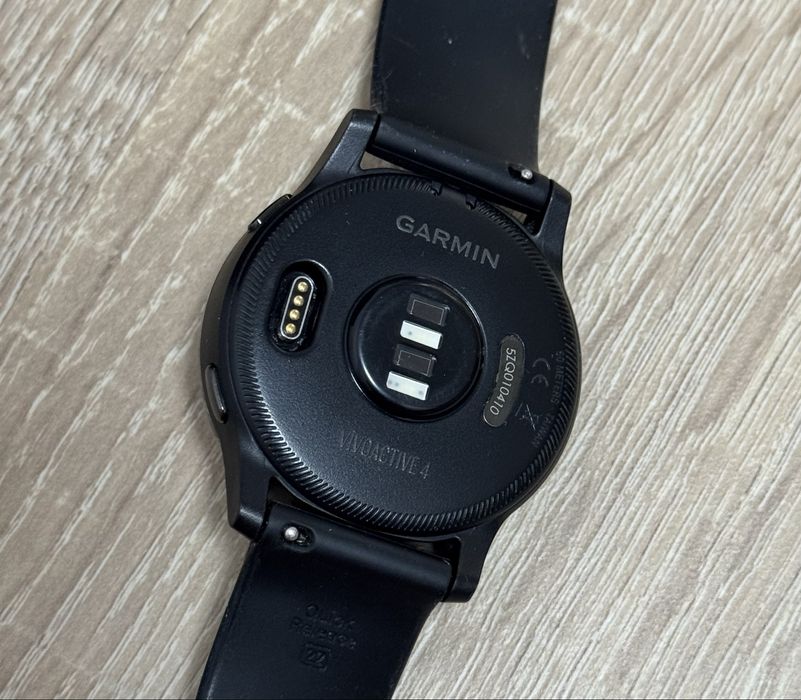 Smartwatch ceas inteligent Garmin VivoActive4