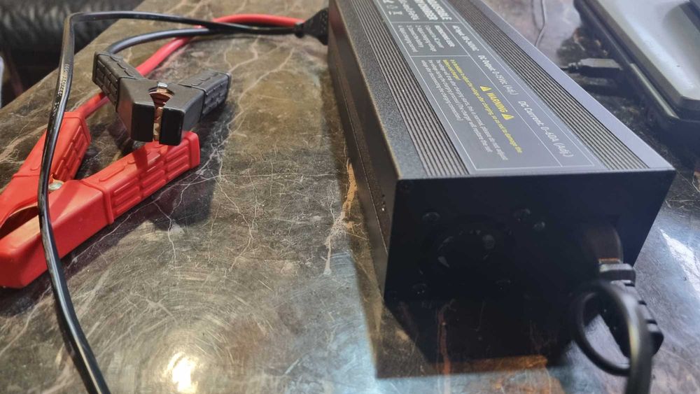 бързо затядно за акумулатор-60ампера.