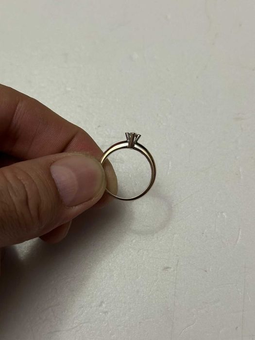 INEL AUR alb 18K + 1 Diamant = 0.15ct. - Solitaire - 3.7g - De logodna