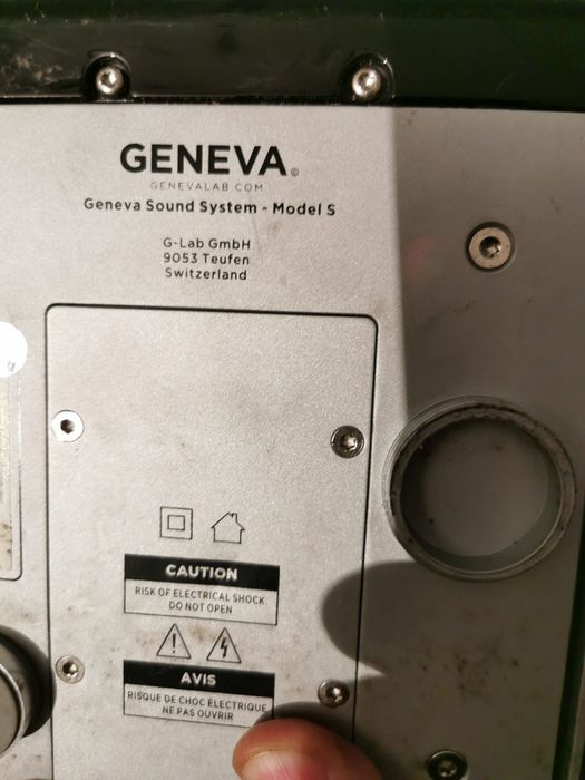 Boxa bluetooth Geneva cu radio  World Radio,XS,S.Aerospher