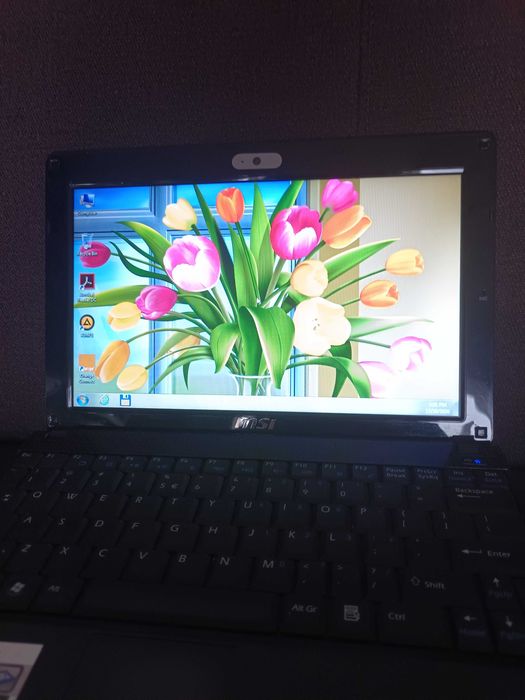 Laptop MSI U123 rosu