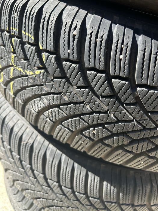 Vand anvelope iarna Bridgestone 195/65/15 clasa A aderenta