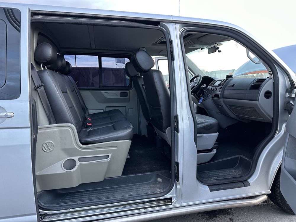 VW Transporter T5 Caravelle 2.5TDI automata DSG mixt extralung