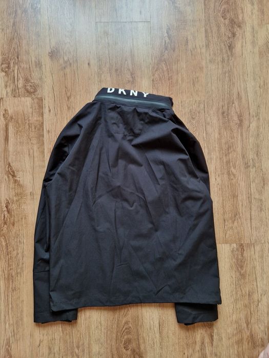 Яке DKNY (Donna Karan New York)