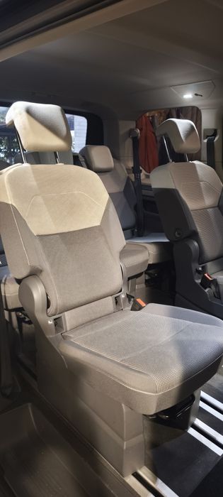 Vw multivan(Bulli) 2.0Tdi E6, LED Virtual