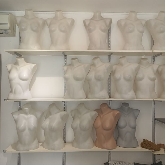 Оборудване за магазин, рафтодържачи,манекени ,щендери