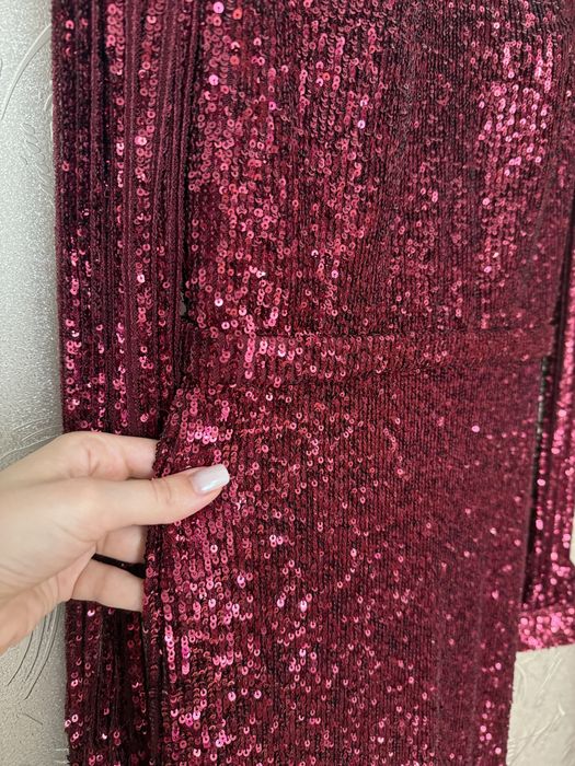 Rochie elagantă cu paiete