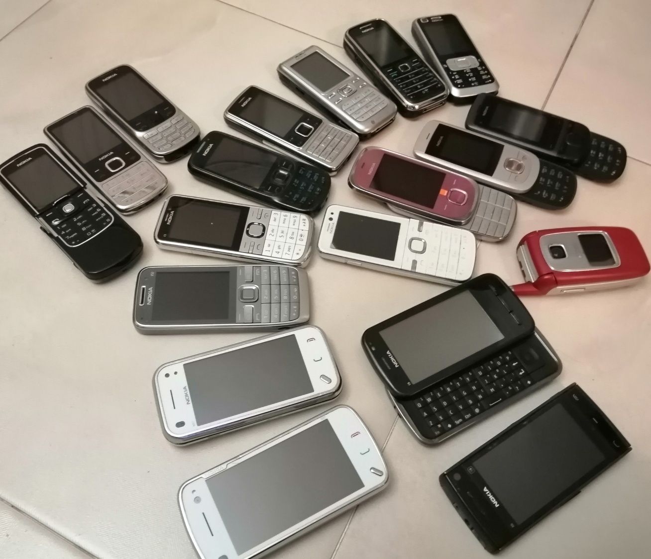 Nokia 8600,6700,N97,E52,C5,X6,C6,6233,6234,6730,6303,6300,C2,2220,6103