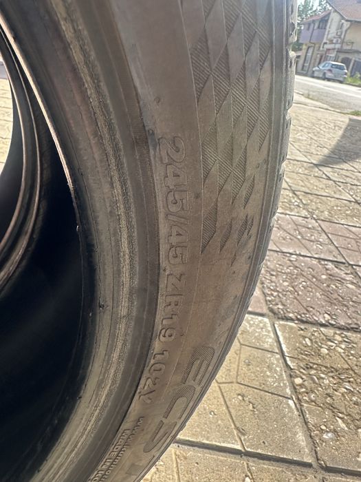 245x45 + 275x40 - 19 Kumho