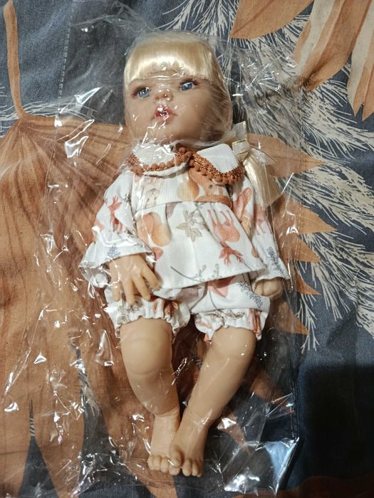 Реалистична кукла