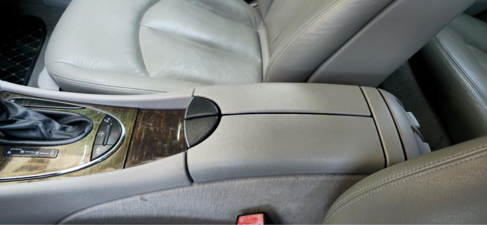 Продавам Mercedes E320 CDI