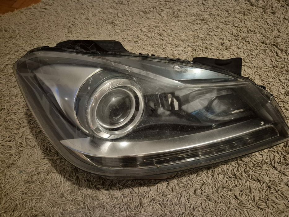 Far dreapta mercedes w204