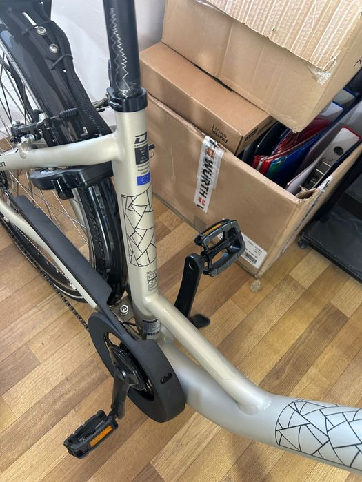 Bicicleta Devron 28200 cu asistenta electrica