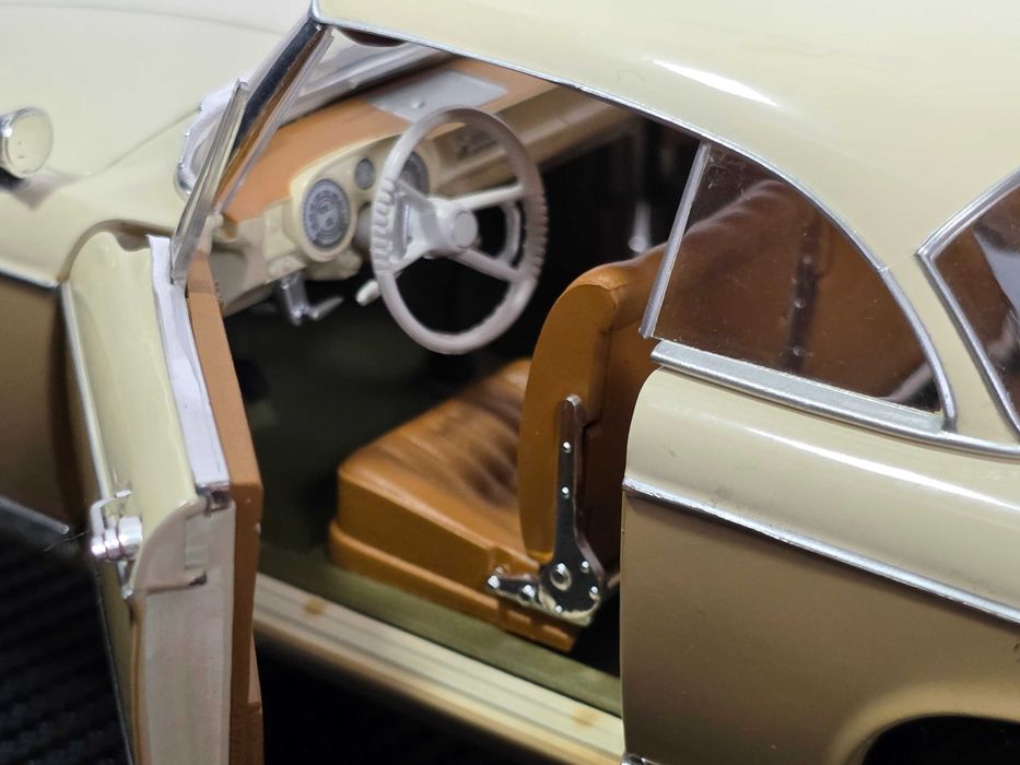 Macheta Auto 1/18 JADA Revell BMW 503 Coupe