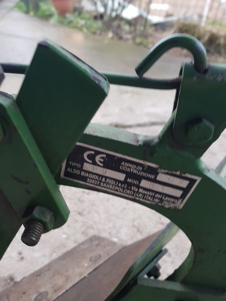 Plug mic dupa motocultor sau tractoras mic