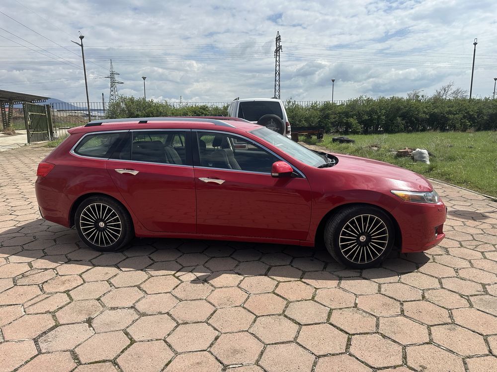 Honda Accord Elegance Tourer VIII 2.0I