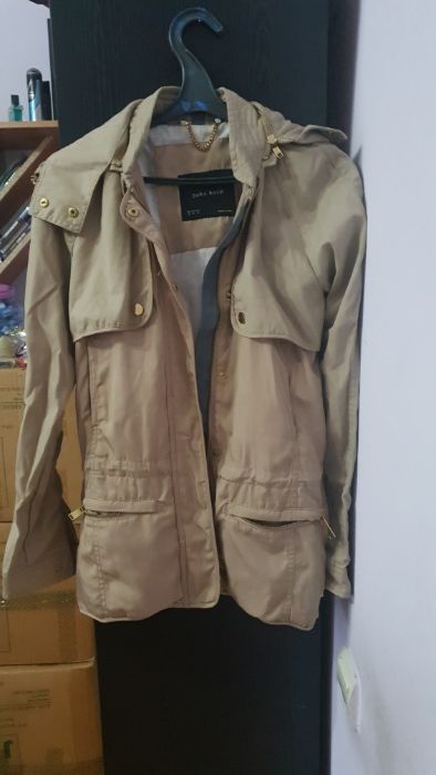 Куртка  женская   .