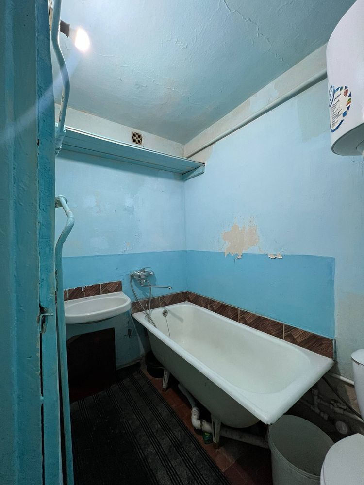 Продаётся 1 ком в ТРОИЦКЕ