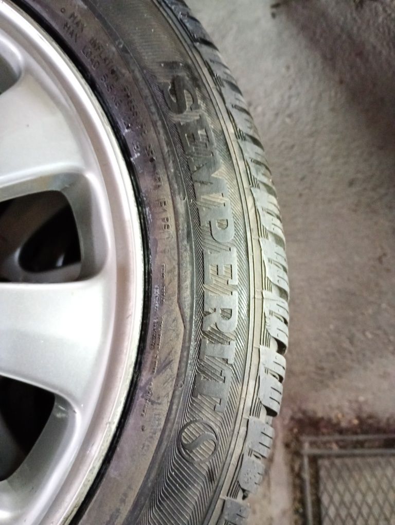 MERCEDES джанти със зимни гуми 205/50/16 6J ET46 5x112 цо 66,6