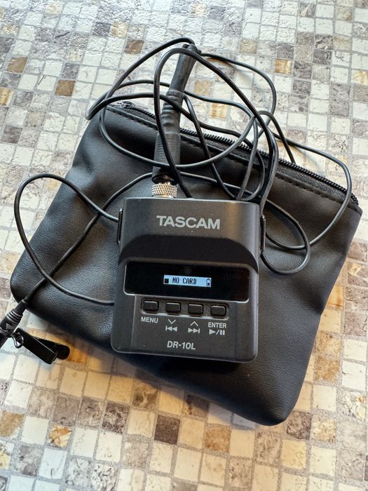 Tascam DR-10L cu lavaliera