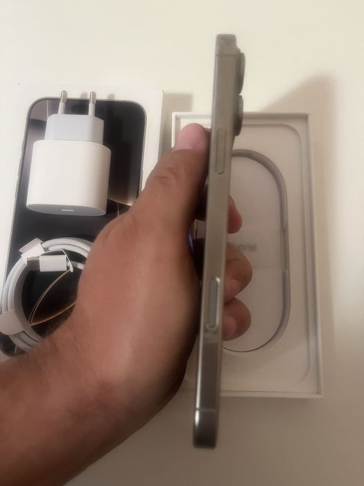 Iphone 16pro max 256GB 99% bat