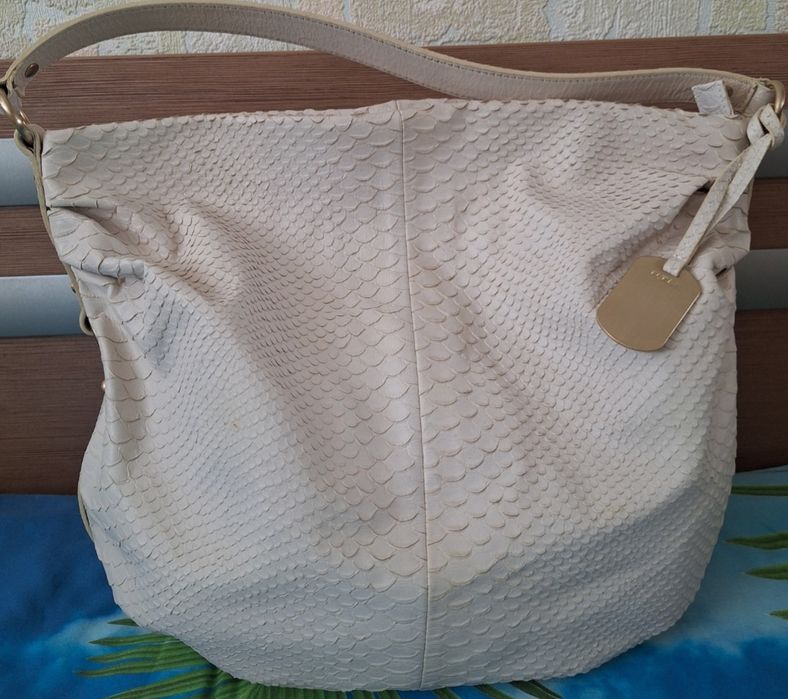 FURLA оргинална естествена кожа