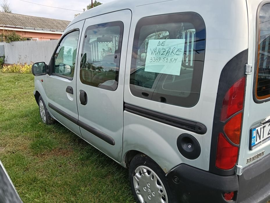 Mașină renault pentru dezmembrare