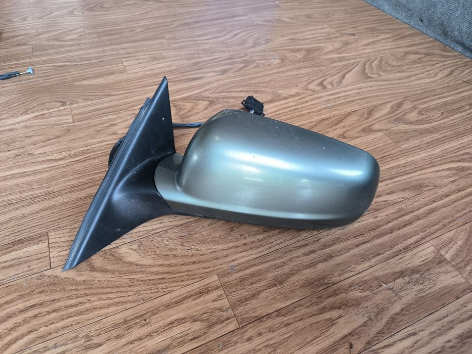 Oglinda stânga dreapta passat B5.5