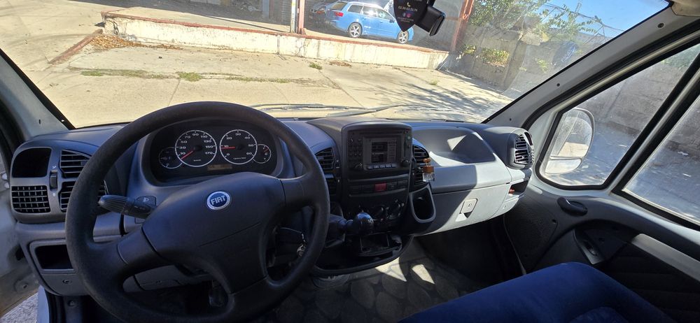 Fiat Ducato box cu lift