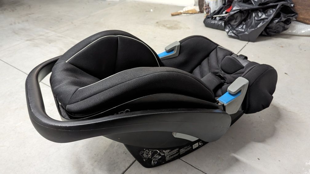 Бебешка седалка / столче за кола Recaro Guardia
