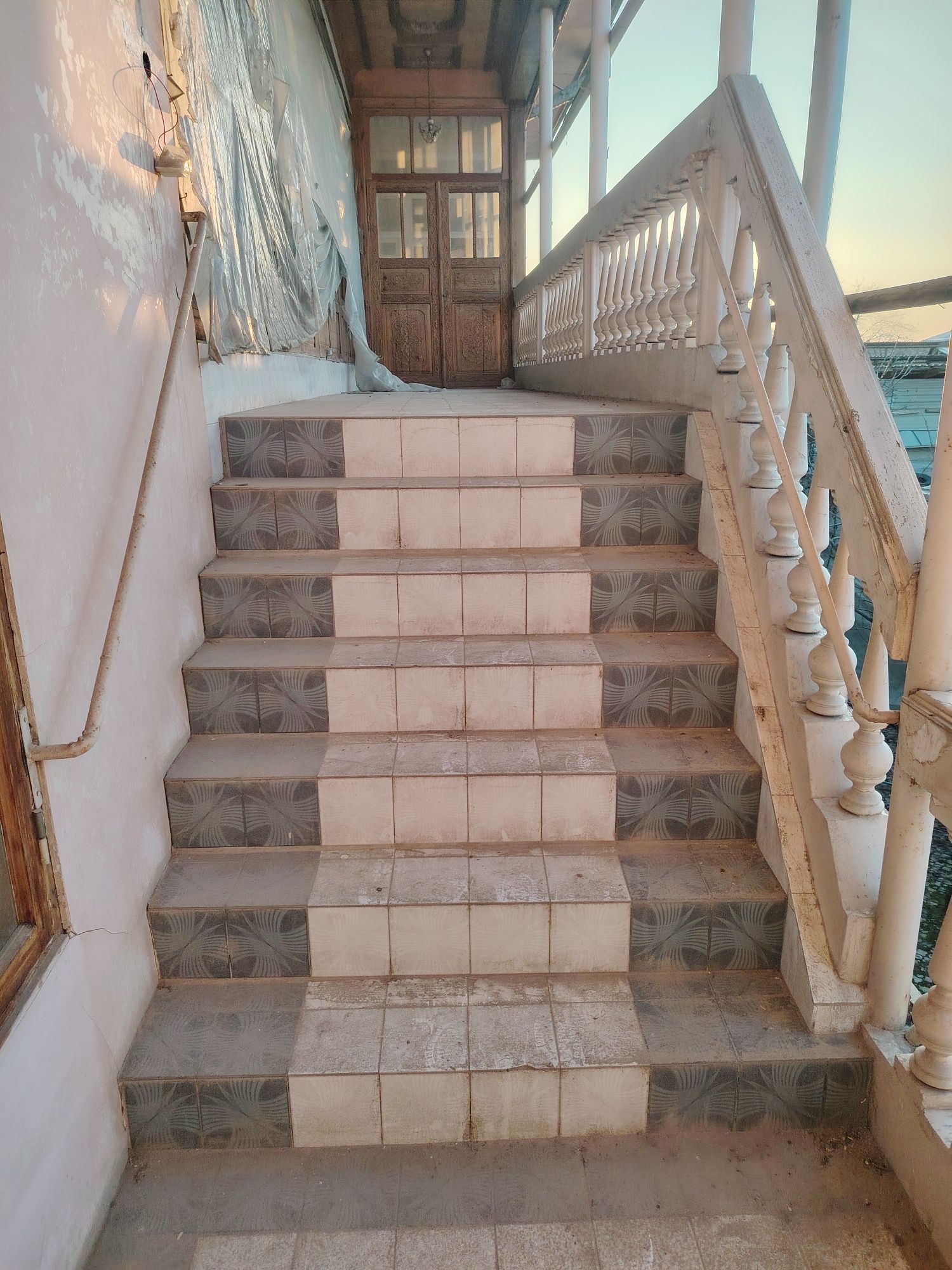 Uy hovli uchastka
