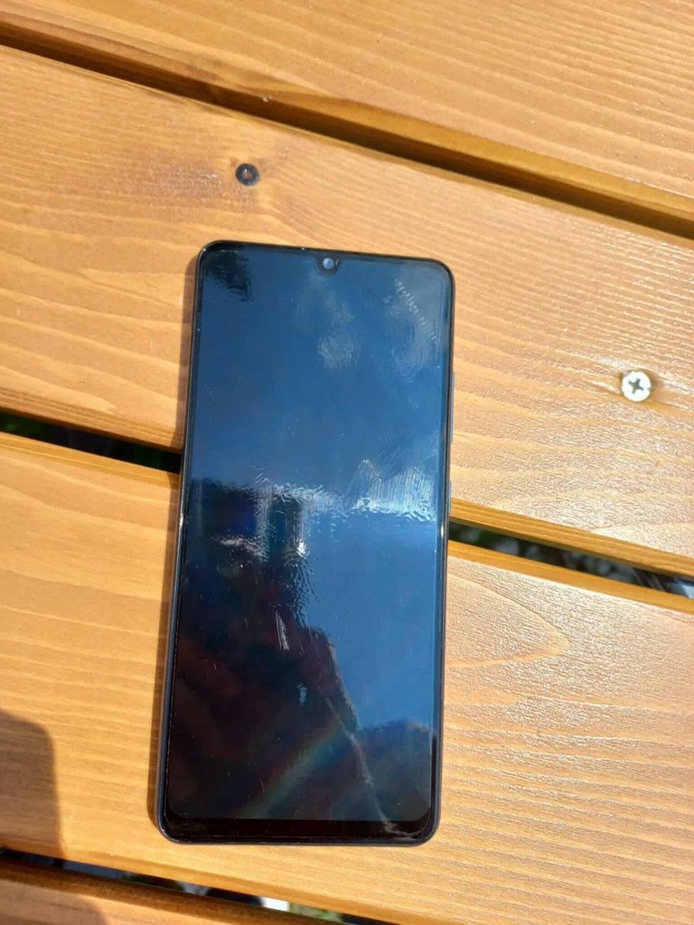 Vând Samsung a32
