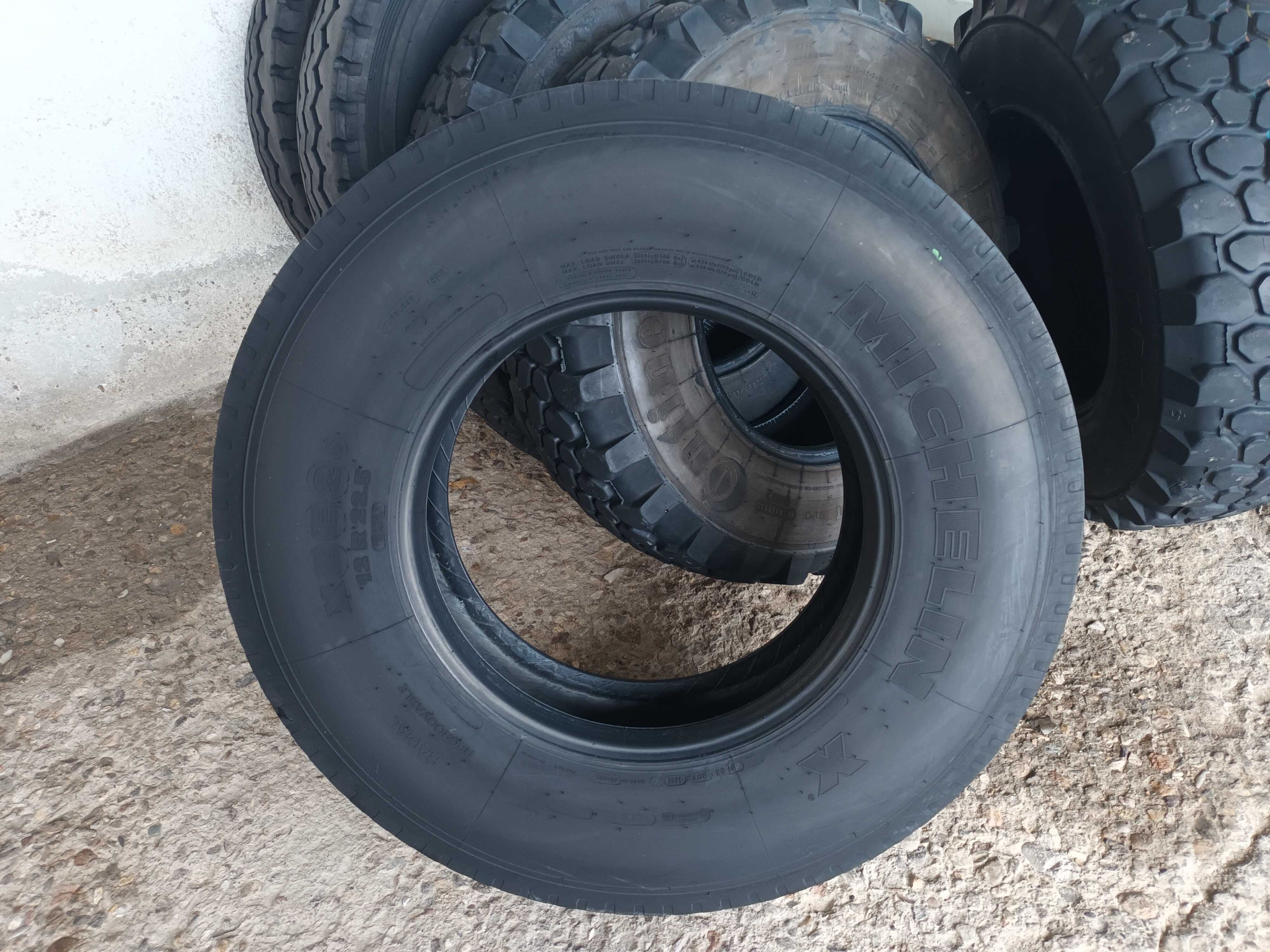 2 тежкотоварни гуми 12R22.5 Michelin XZE2+ 152/148L 16PRmade in France