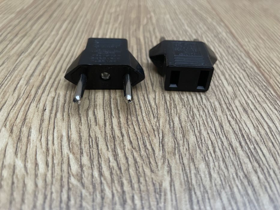 Vand adaptor /adaptoare priza USA SUA America