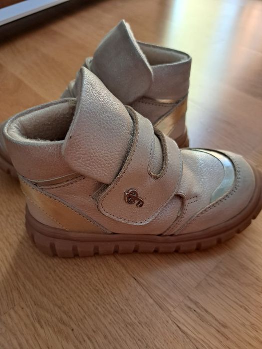 Incăltăminte pentru fetițe