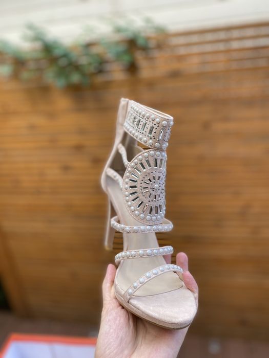 Sandale bej  noi nr 40 cu perle si pietre - livrare gratuita