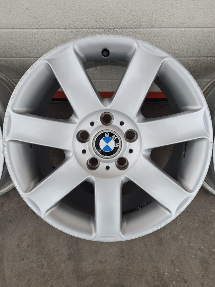 Оригинални джанти за BMW R17 5x120 ET47 8J