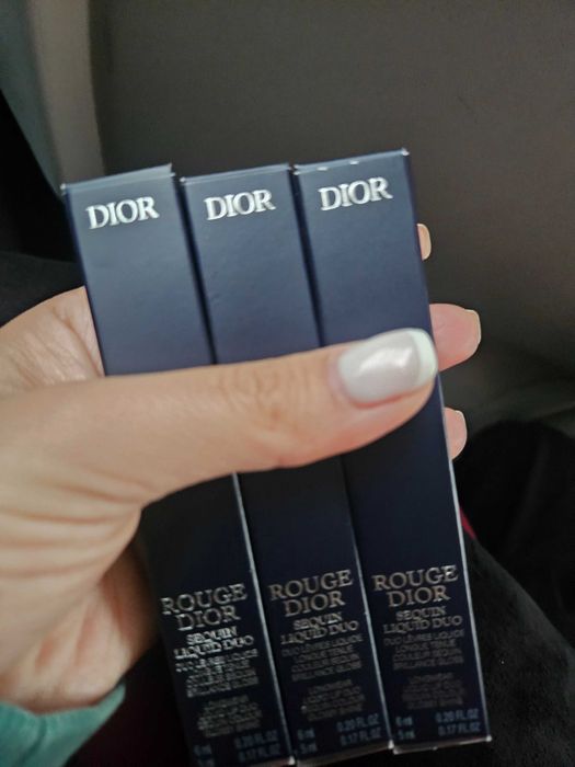 Червило Dior ROUGE DIOR с частици блясък