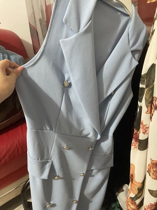 Salopeta baby blue ! Superba pentru evenimente/ocazii pe timp de zi!