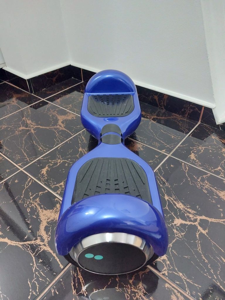 Vând Hoverboard nefolosit