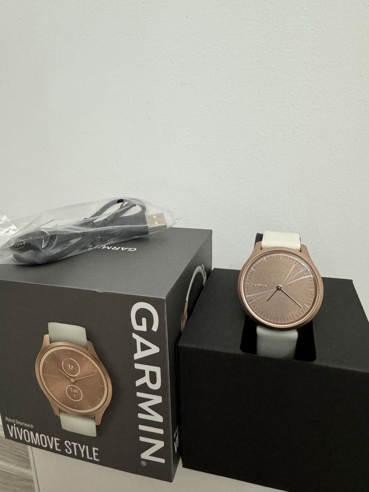 Ceas Smartwatch Garmin Vivomove Style, Rose Gold/White, Silicone