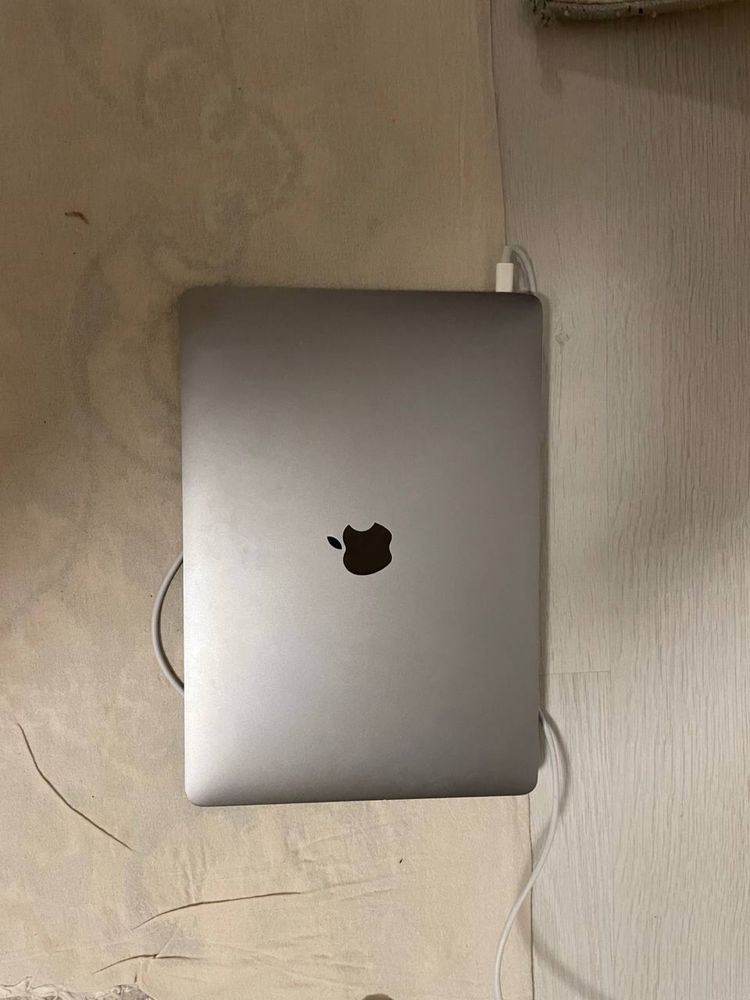 Srochna sotaman Ноутбуки Apple