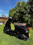 Scuter Vespa LX 50
