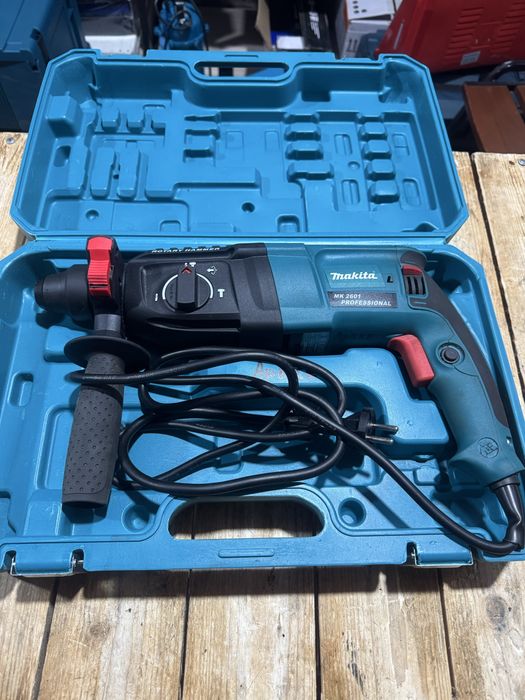 Перфоратор макита