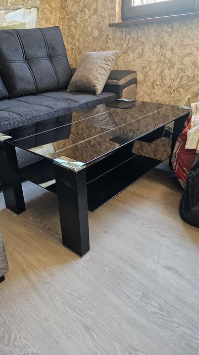 Стъклена холска маса