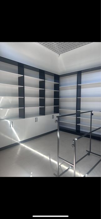 Шкаф большой почти новый