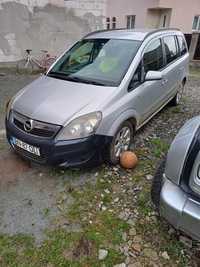 Vând Opel Zafira B