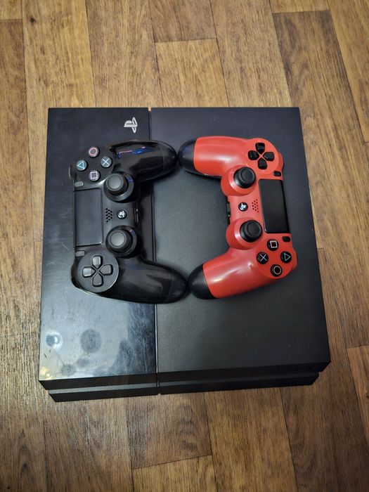 PlayStation 4 fat +3 игры