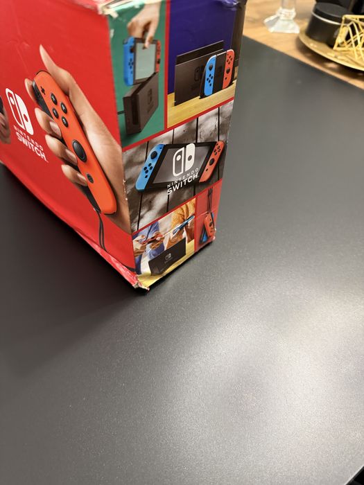 Nintendo Switch , full box, stare impecabila !